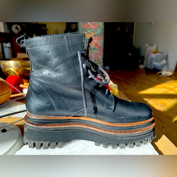 Paloma Barceló lace up boots with high platform - Picture 2 of 3